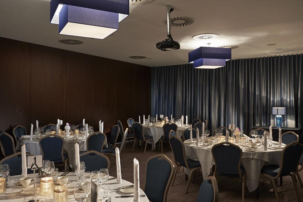 Village Hotel Aberdeen Esterno foto